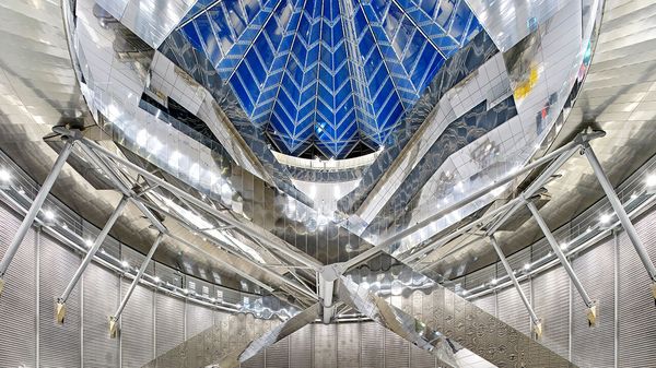 The Paris Metro is getting a dazzling extension image
