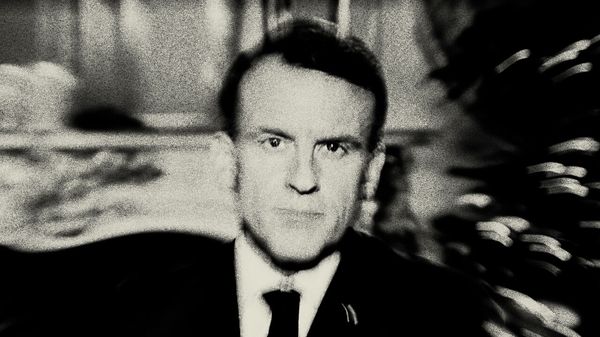 France is paralysed, and everyone is to blame image