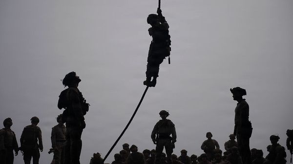 How would American ground forces take Kharg? image