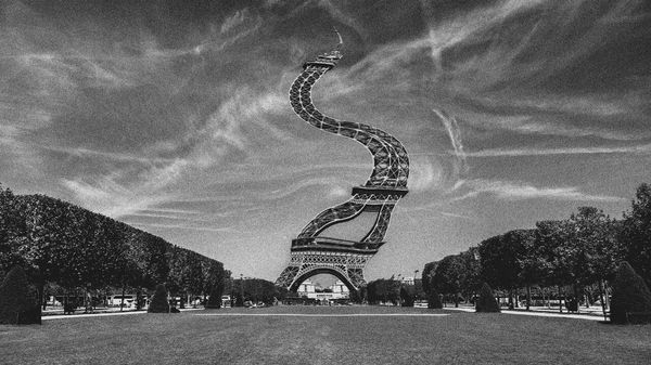 How France learned to fight Russian disinformatio image