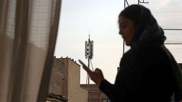 Iran’s regime walls off the internet image